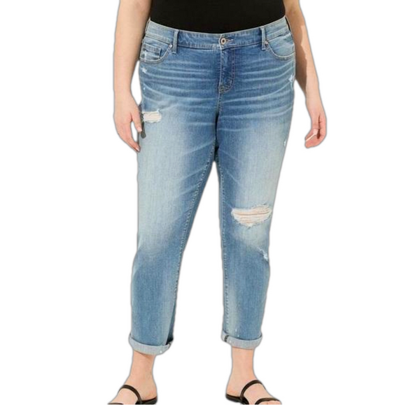 torrid Denim - Torrid Distressed Boyfriend Straight Vintage Stretch Mid-Rise Jeans Size 22